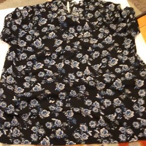 DR2 short sleeve blouse